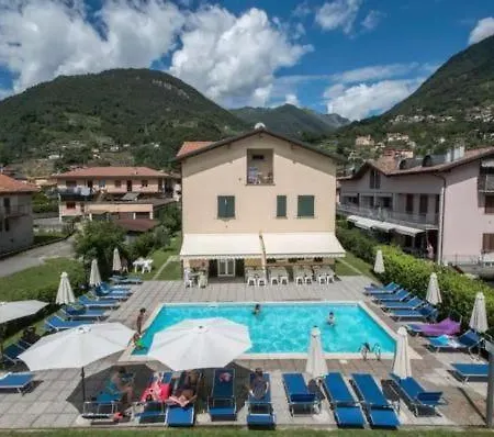 Apartment Attico Per 4 Persone Domaso