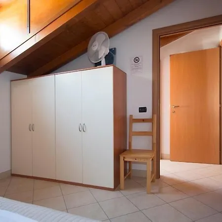 Apartment Attico Per 4 Persone